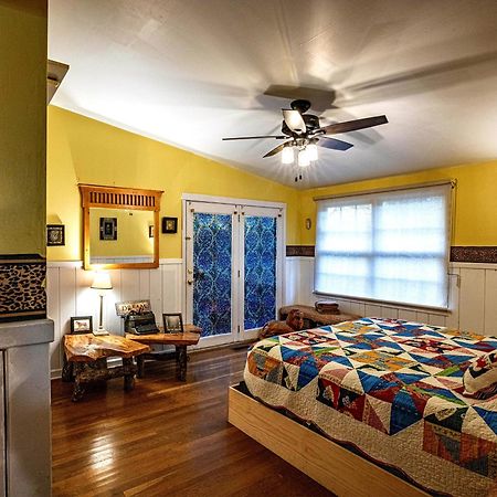 Bear Creek Lodge And Cabins In Helen Ga - Pet Friendly, River On Property, Walking Distance To Downtown Helen Exterior foto