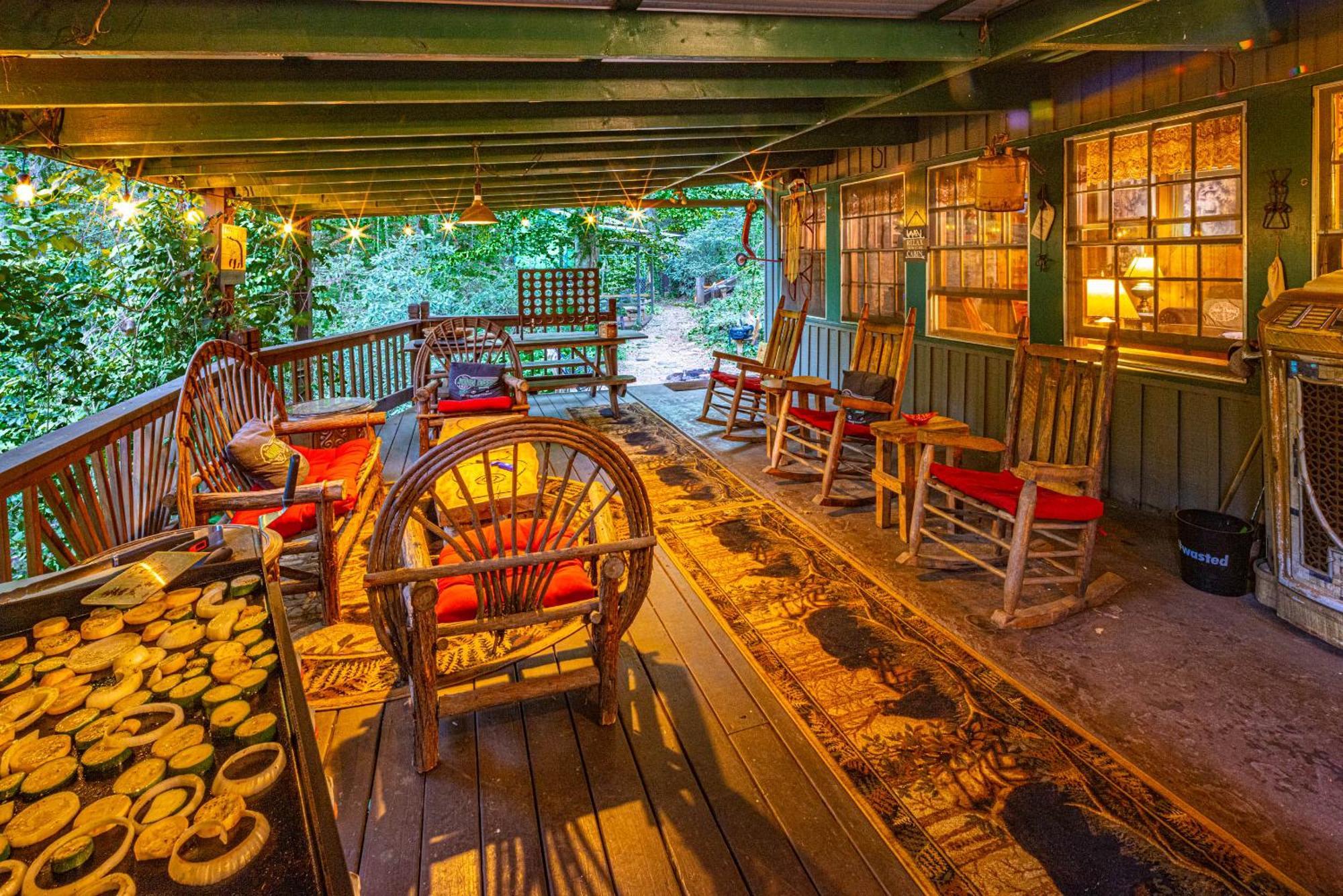 Bear Creek Lodge And Cabins In Helen Ga - Pet Friendly, River On Property, Walking Distance To Downtown Helen Exterior foto