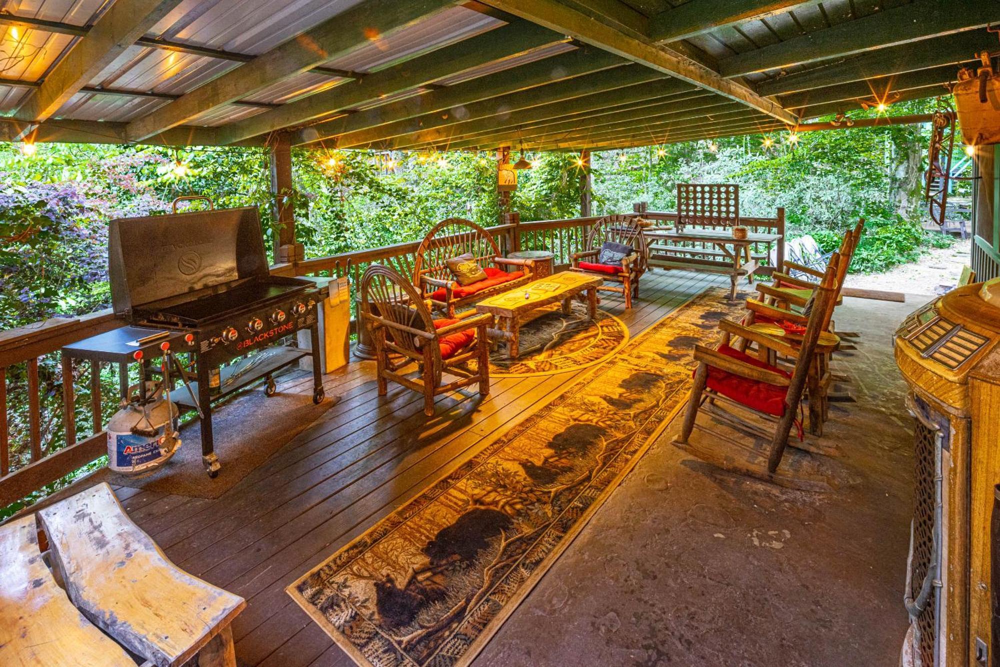 Bear Creek Lodge And Cabins In Helen Ga - Pet Friendly, River On Property, Walking Distance To Downtown Helen Exterior foto