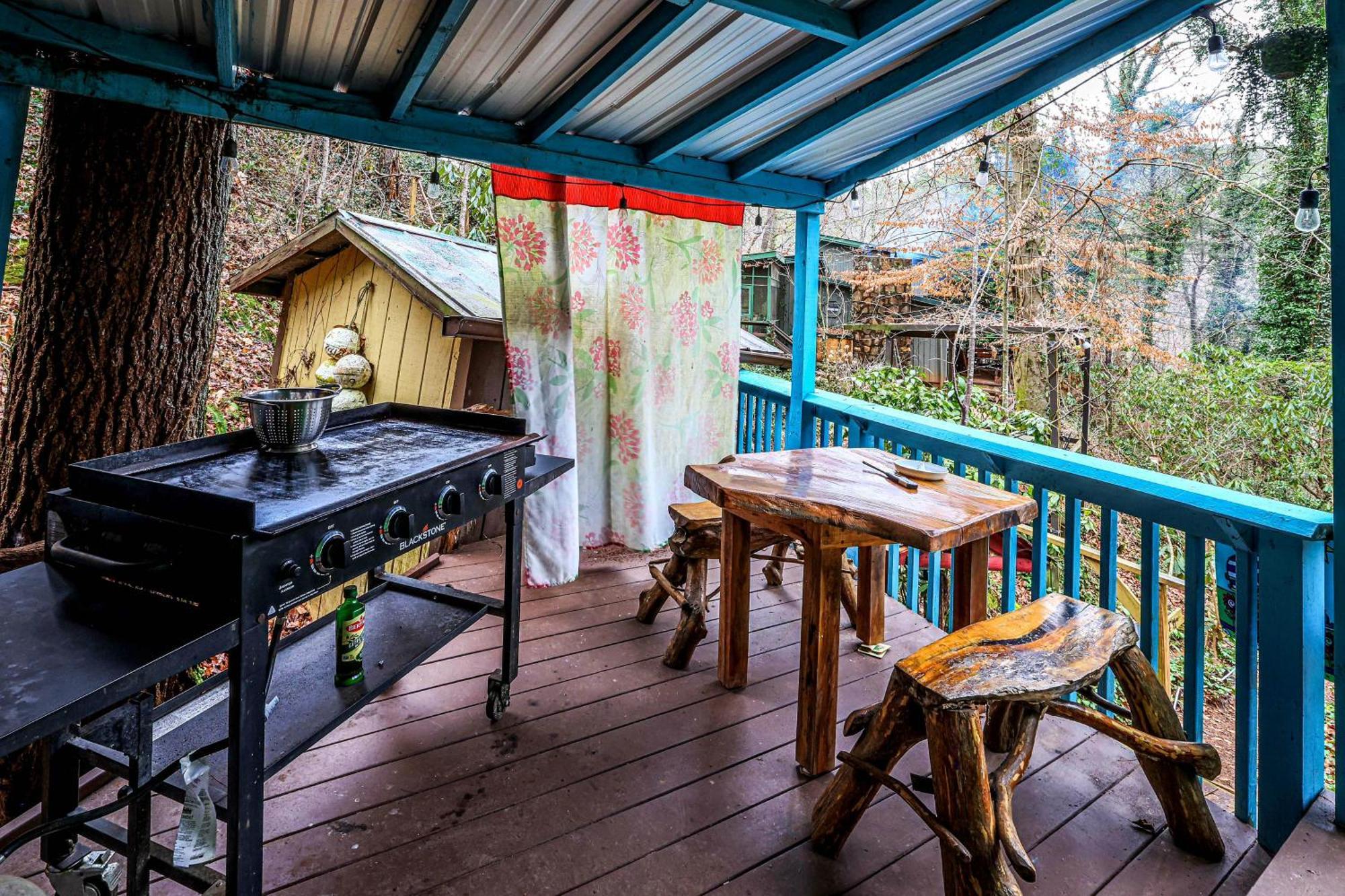 Bear Creek Lodge And Cabins In Helen Ga - Pet Friendly, River On Property, Walking Distance To Downtown Helen Exterior foto