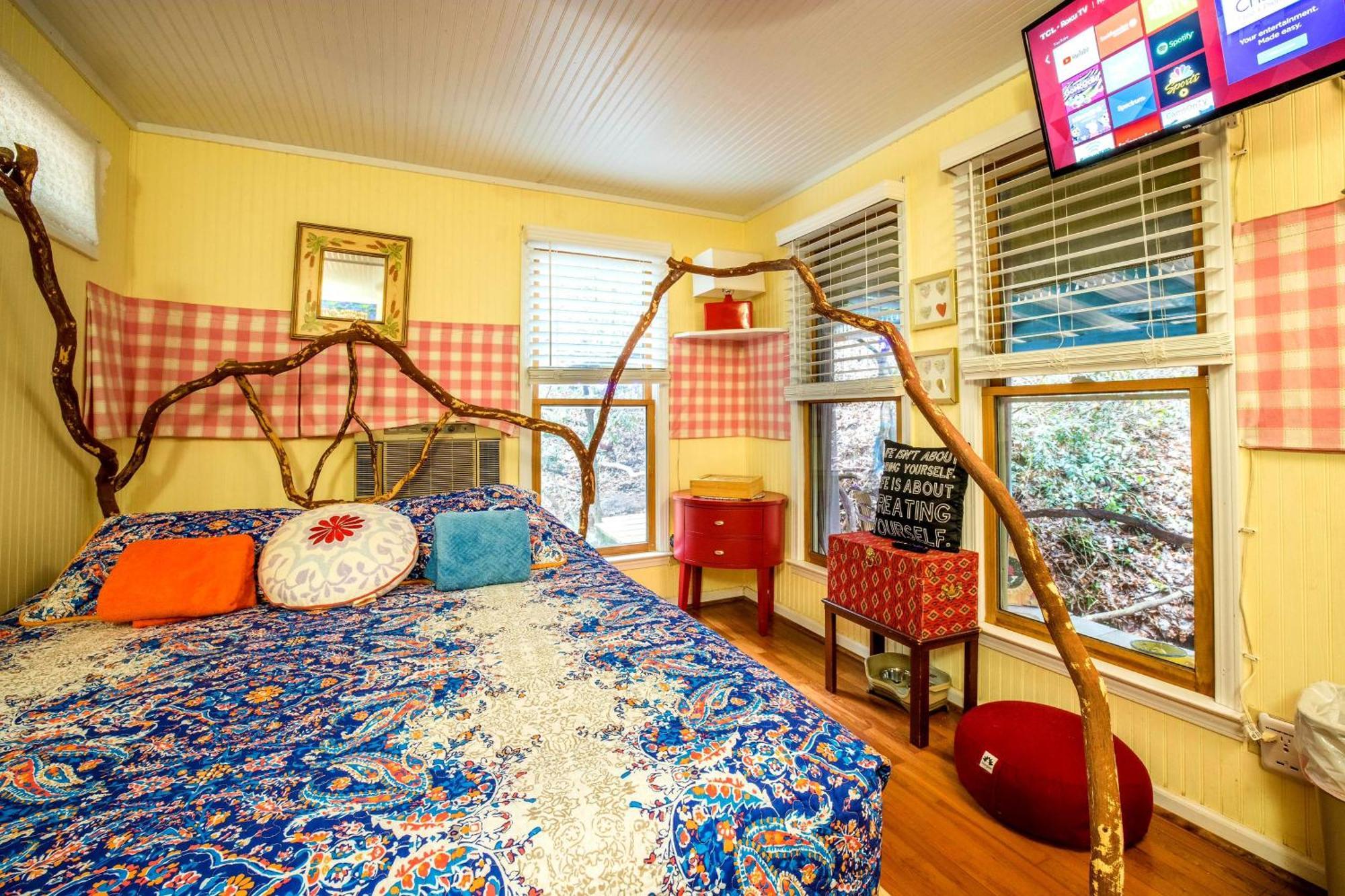 Bear Creek Lodge And Cabins In Helen Ga - Pet Friendly, River On Property, Walking Distance To Downtown Helen Exterior foto